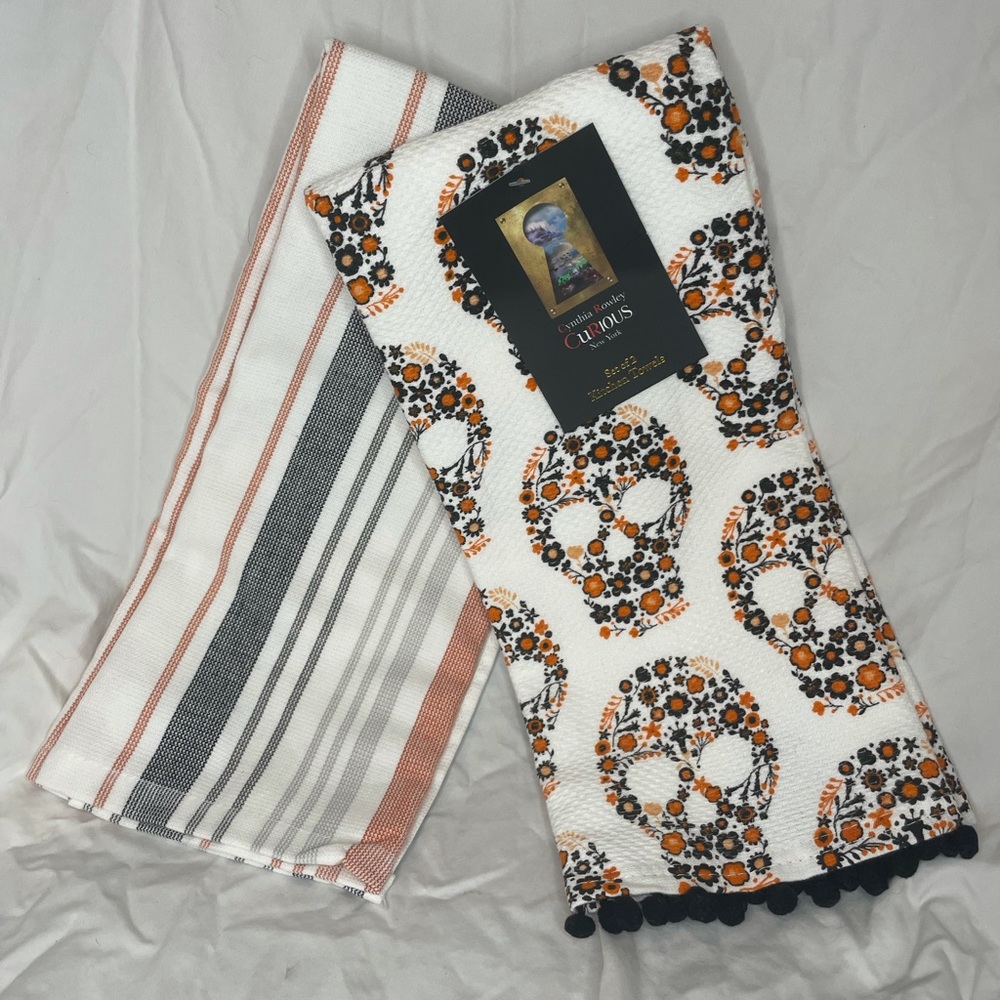 2 Pack Floral Skull Halloween Kitchen Towels